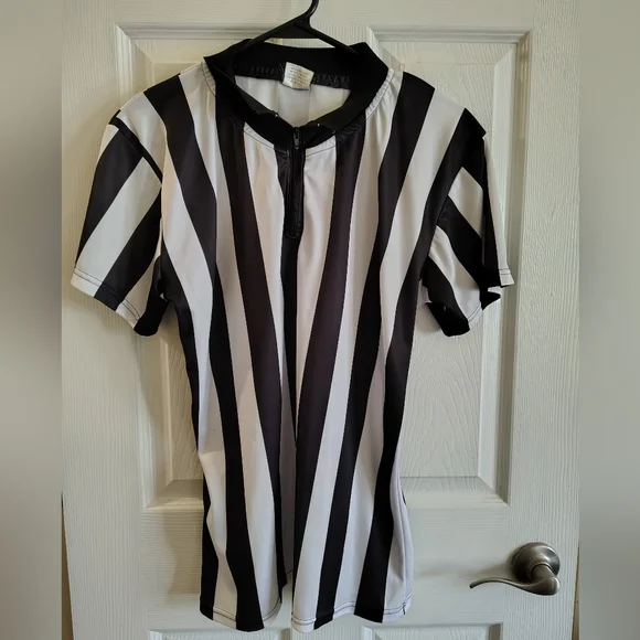 Mens Medium Crown Partial Zip Ref Jersey- Be Game ready! - Picture 2 of 6